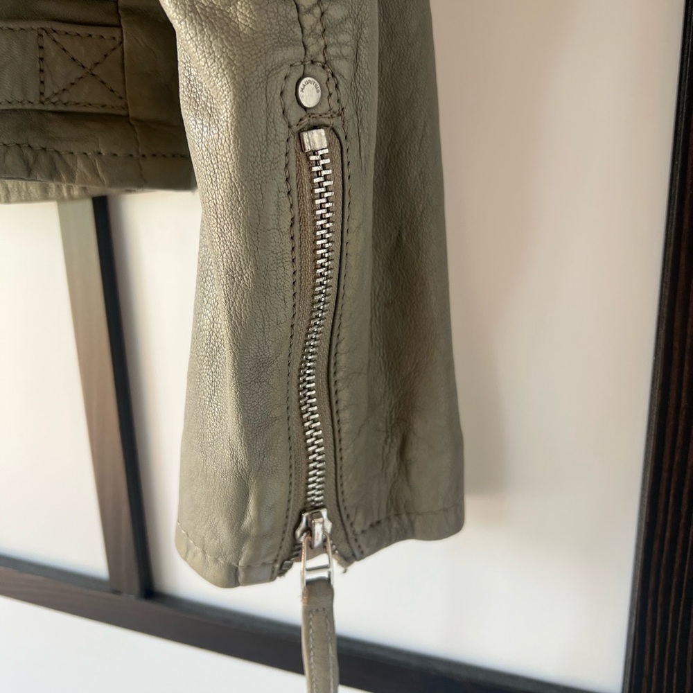 Mauritius Women's Leather Jacket - Beige with Just smile & studded hearts - Picture 10 of 13